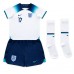 Baby Fußballbekleidung England Bukayo Saka #17 Heimtrikot WM 2022 Kurzarm (+ kurze hosen)